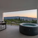Casa De Flores Villa