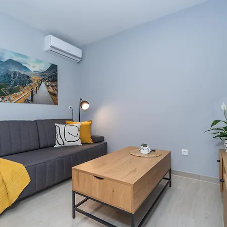 Casa De Flores * Dubravka