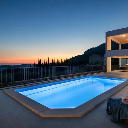 Casa De Flores Villa *