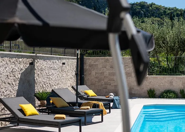 Casa De Flores Villa *