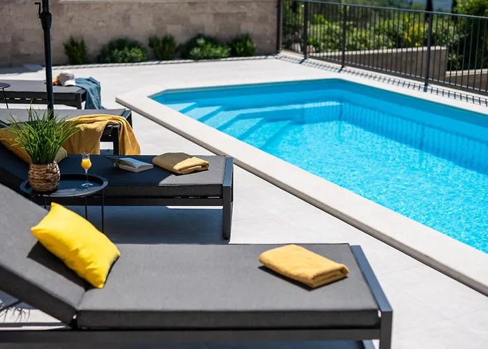 Casa De Flores * Dubravka